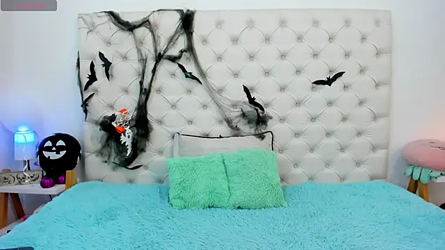 Snapshot of esmeralda06 chatting on 28, 10, 2025 esmeralda06 online show from 28, 10, 2025