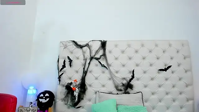 Snapshot of esmeralda06 chatting on 30, 10, 2025 esmeralda06 online show from 30, 10, 2025