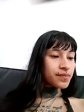 Snapshot of esmeralda06 chatting on 31, 10, 2025 esmeralda06 online show from 31, 10, 2025