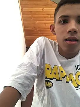 Alvarozzxv online show from 24, 1, 2025