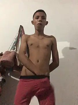 Alvarozzxv online show from 28, 2, 2025