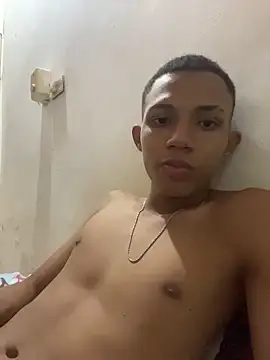 Alvarozzxv online show from 21, 11, 2025