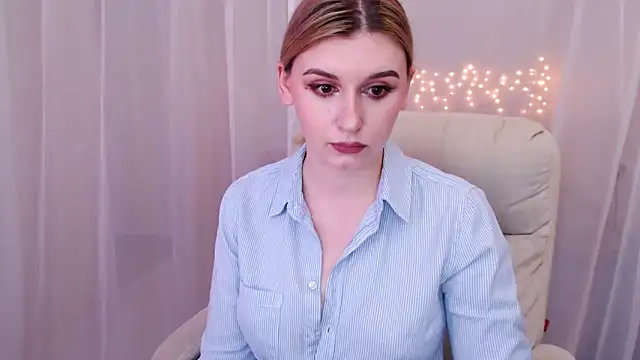 Snapshot of Freya_Celestial chatting on 2, 3, 2025 Freya Celestial online show from 2, 3, 2025