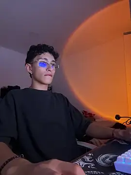 iKrofur online show from 8, 3, 2025