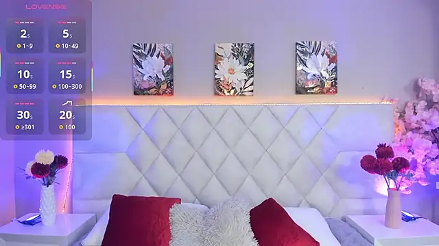 Zoe Banks  online show from 22, 9, 2025