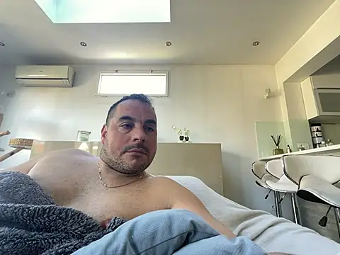 justeqqun online show from 15, 3, 2026