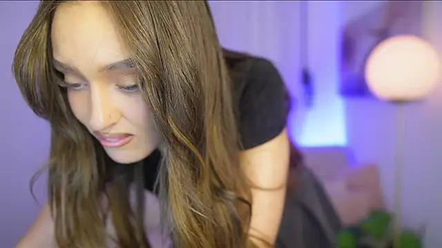 Clara Nia online show from 17, 1, 2026