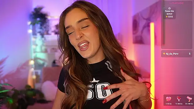 Clara Nia online show from 14, 3, 2026