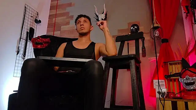 AngeloColleen online show from 8, 11, 2025