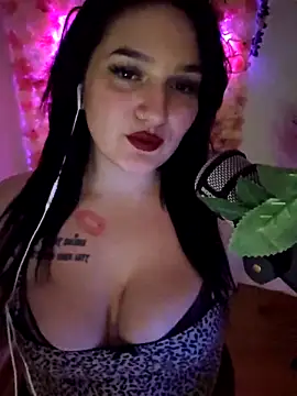 Snapshot of Jinyxx3 chatting on 4, 3, 2025 Jinyxx3 online show from 4, 3, 2025