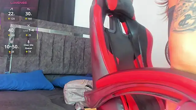 Nicol TransGirl online show from 5, 12, 2025