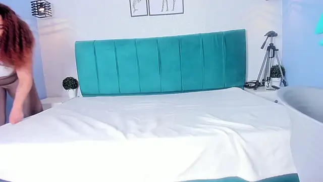 ninna curly online show from 24, 11, 2025