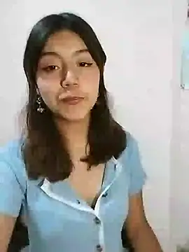 Snapshot of LiLy_kIndly chatting on 1, 2, 2025 LiLy kIndly online show from 1, 2, 2025