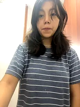 Snapshot of LiLy_kIndly chatting on 20, 10, 2025 LiLy kIndly online show from 20, 10, 2025