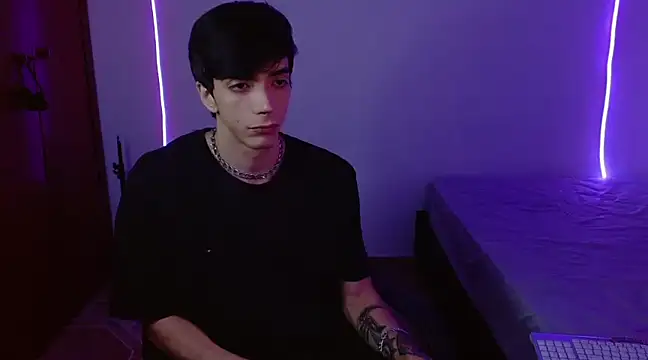 H3ll B0I online show from 11, 3, 2025