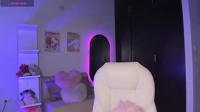 sabrinamoonie online show from 10, 11, 2025