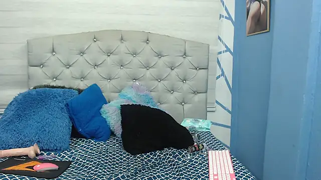 Snapshot of valeria__rouse chatting on 24, 2, 2025 valeria rouse online show from 24, 2, 2025