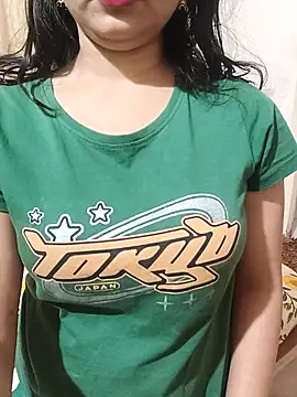 Snapshot of mahi69a chatting on 9, 11, 2025 mahi69a online show from 9, 11, 2025