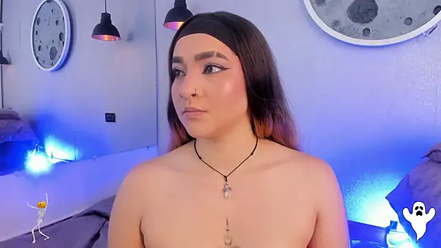 Shanntal  online show from 23, 10, 2025