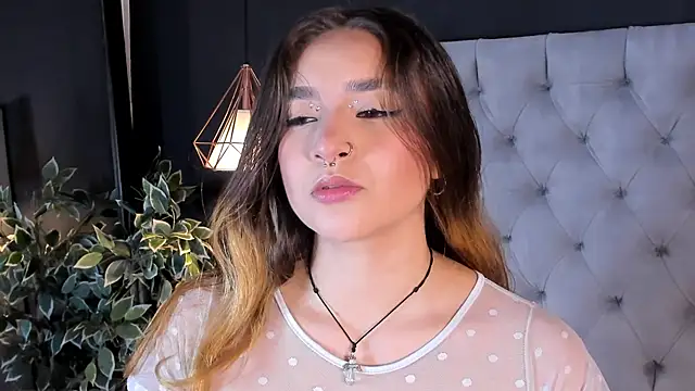 Shanntal  online show from 22, 11, 2025