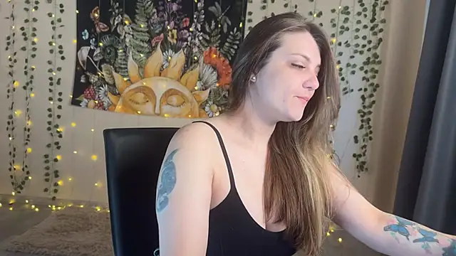 Snapshot of SweetyKatherine chatting on 18, 10, 2025 SweetyKatherine online show from 18, 10, 2025