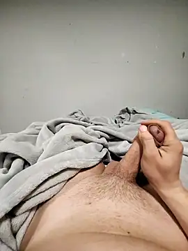 ElCastigador09 online show from 5, 3, 2025