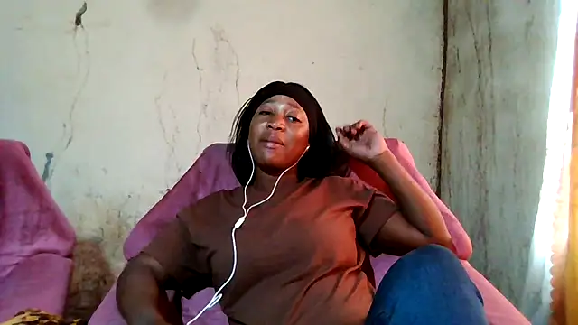 Hotchic22 online show from 3, 10, 2025