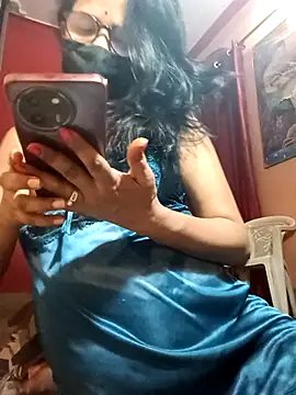 Snapshot of runi31 chatting on 8, 11, 2025 runi31 online show from 8, 11, 2025