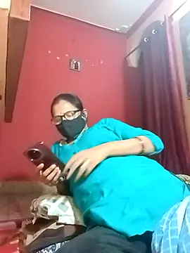 Snapshot of runi31 chatting on 28, 11, 2025 runi31 online show from 28, 11, 2025