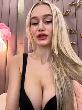 Snapshot of KristinaDane chatting on 6, 2, 2025 KristinaDane online show from 6, 2, 2025