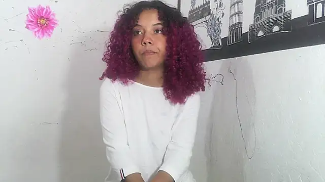 Lola-Pretty online show from 13, 3, 2025