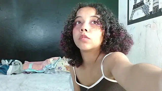 Lola-Pretty online show from 7, 10, 2025