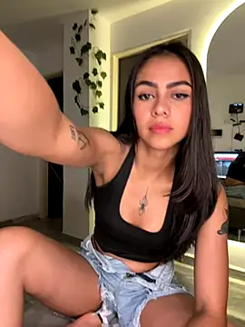 Snapshot of Tatiana250 chatting on 12, 9, 2025 Tatiana250 online show from 12, 9, 2025