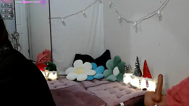 Snapshot of MrsJess chatting on 17, 12, 2025 MrsJess online show from 17, 12, 2025