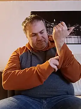 Pourleplasirs online show from 9, 3, 2025