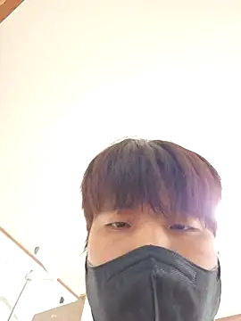 Snapshot of Tyyyggjju chatting on 26, 10, 2025 Tyyyggjju online show from 26, 10, 2025