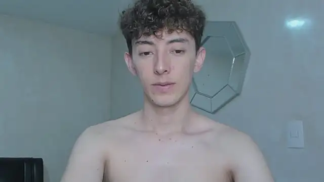 Snapshot of miketwink chatting on 18, 11, 2025 miketwink online show from 18, 11, 2025