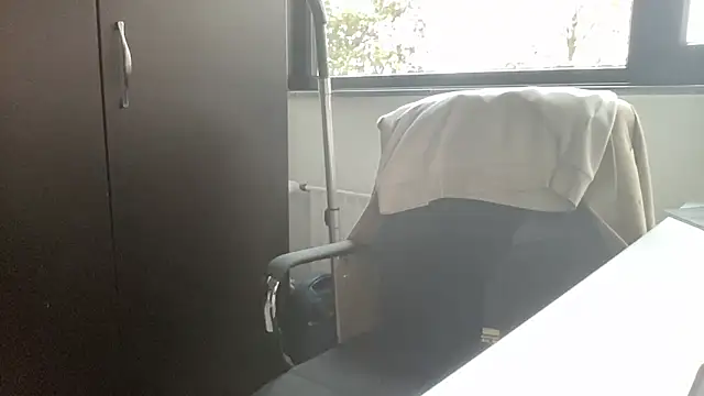 Snapshot of bullyboyy chatting on 13, 11, 2025 bullyboyy online show from 13, 11, 2025