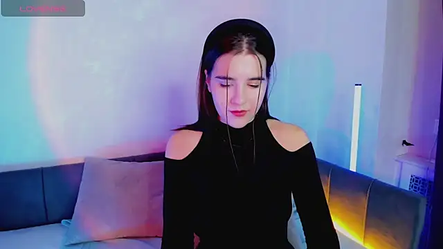 Sweetie Catt online show from 2, 3, 2025