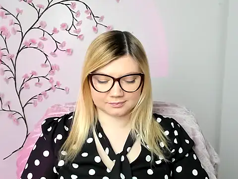 Lola moree online show from 21, 12, 2025