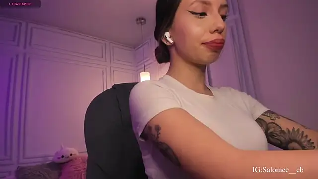 Salome  evans online show from 12, 11, 2025