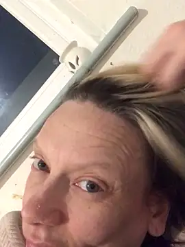 blondey206 online show from 11, 3, 2026