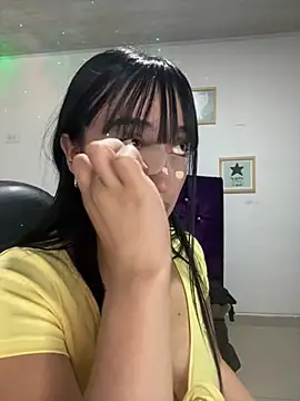 Snapshot of Melody_rousse_ chatting on 4, 3, 2025 Melody rousse online show from 4, 3, 2025