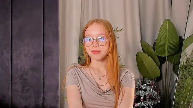 Snapshot of DarylBody chatting on 5, 2, 2025 DarylBody online show from 5, 2, 2025