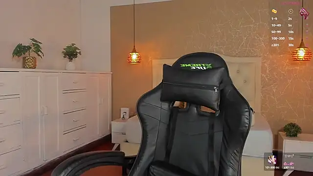 Hadley  online show from 12, 10, 2025