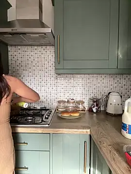 cute carly  online show from 21, 3, 2025