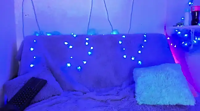 Katie mora  online show from 3, 3, 2025