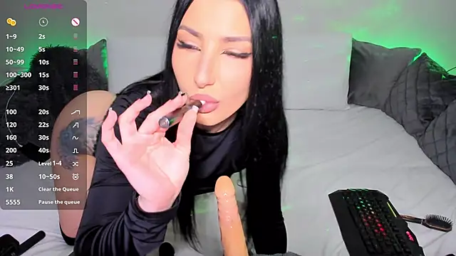 VickyBooXXX online show from 29, 11, 2025