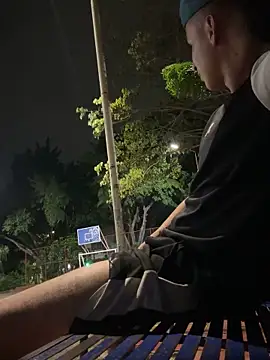 Snapshot of arevalo1124 chatting on 16, 10, 2025 arevalo1124 online show from 16, 10, 2025