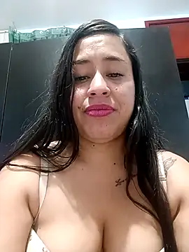 kamila lovee online show from 9, 11, 2025